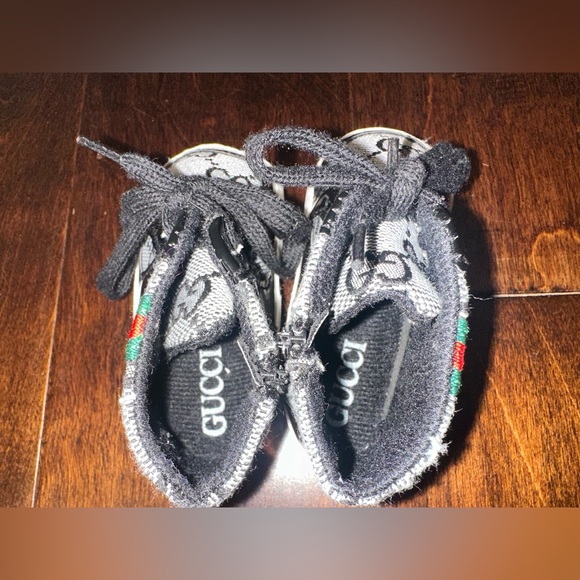 Gucci Baby Grey/Black Crib Shoes - Picture 7 of 8